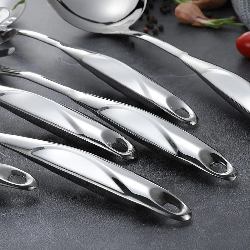 Set aus Edelstahl-Kochutensilien, hitzebeständige Küchenhelfer – Pfannenwender, Schöpfkelle, Schaumlöffel, Nudelheber, Reislöffel
